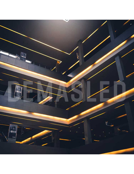 Tira LED SMD2835, 24V 33W/m, 4600 lm/m 240 LEDs/m, 5m