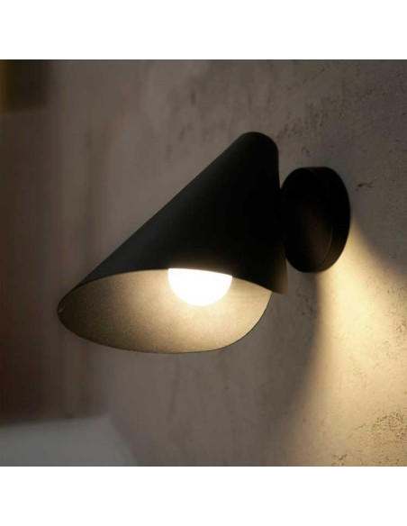 Aplique metal negro orientable Lisboa