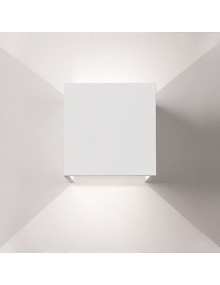 Aplique de pared modelo SIMA 150 en color Blanco para 1XG9 (no incluida)