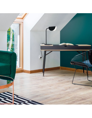 Lámpara de mesa modelo MT2142-BK en color Negro para 1XG9 (no incluida)