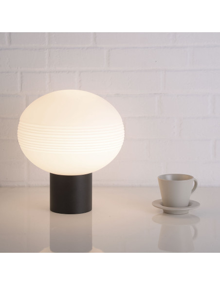 Lámpara de mesa modelo MT1917-BK en color Negro para 1xE27 (no incluida)
