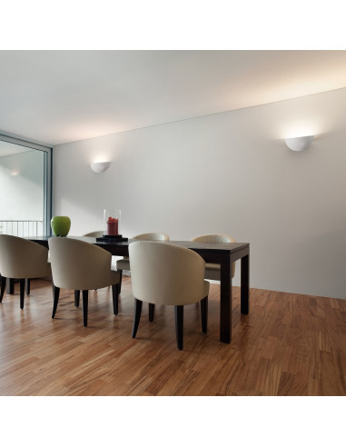 Aplique de pared modelo HULA 280 en color Blanco para 1xE27 (no incluida)